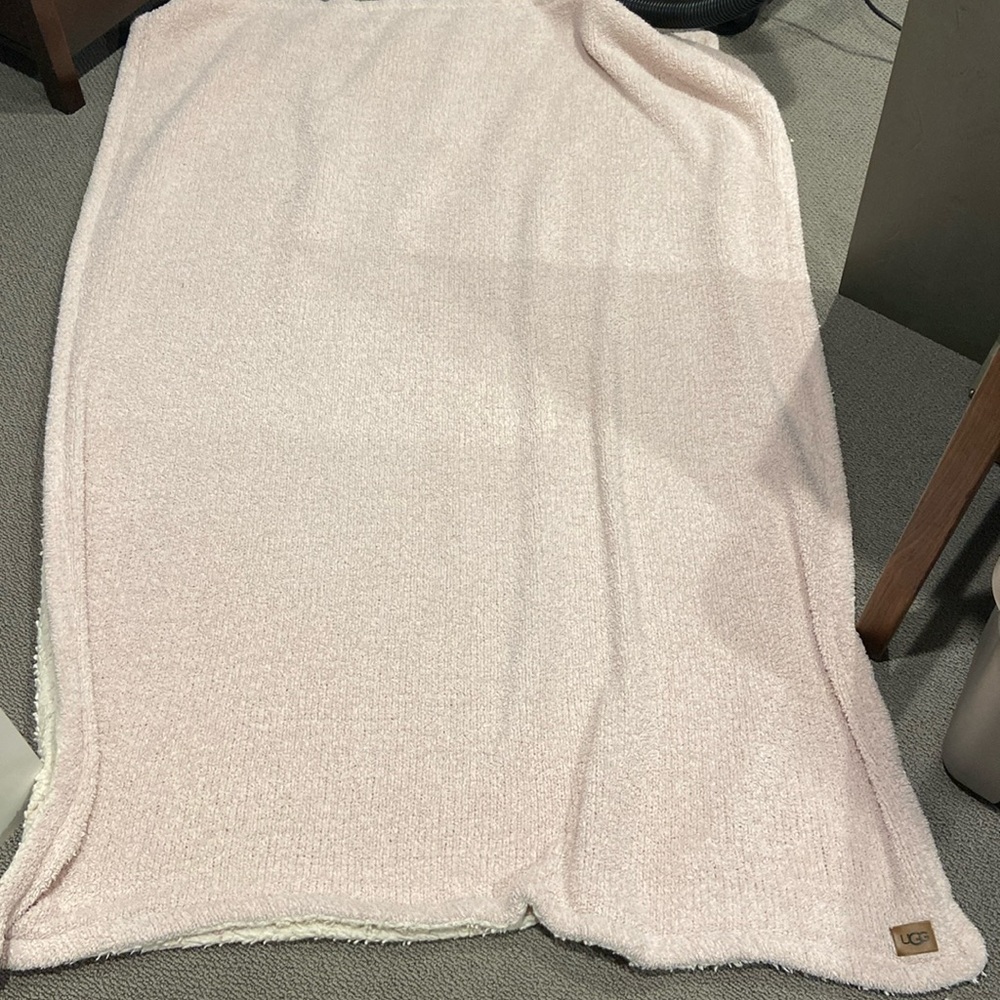 Ugg Throw